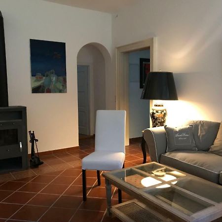 Elegantes Gaesteapartment Verano In Schloss Und Hofgut Langenzell Wiesenbach Экстерьер фото