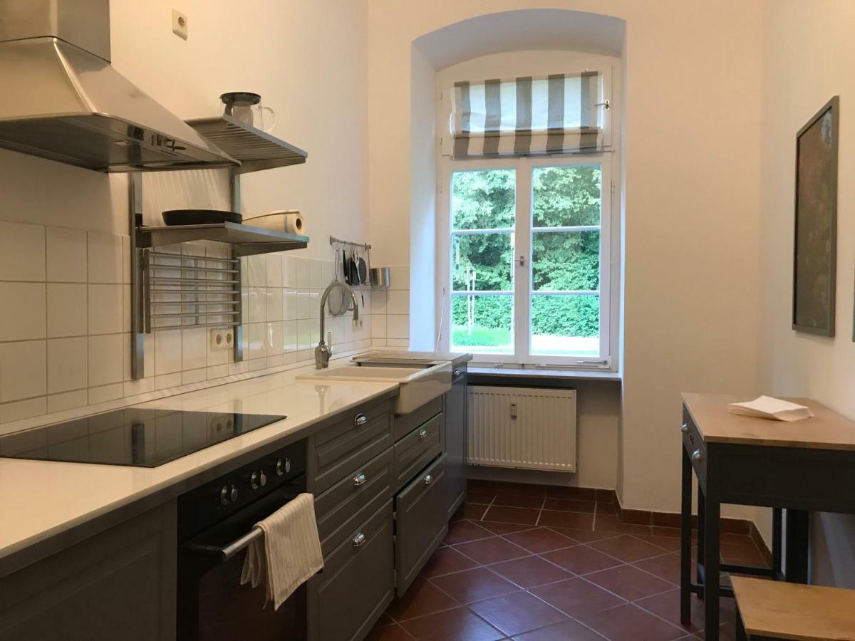 Elegantes Gaesteapartment Verano In Schloss Und Hofgut Langenzell Wiesenbach Экстерьер фото
